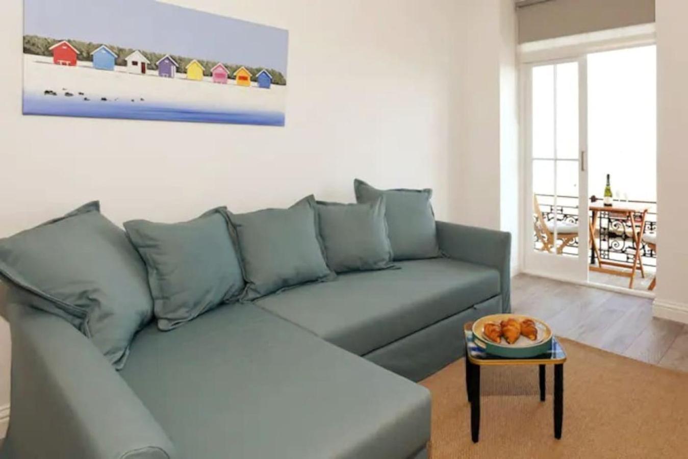 Air Maison - Stunning Beach Front Apartment Portsmouth Bagian luar foto